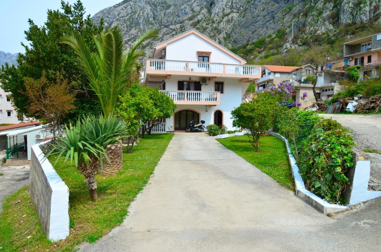 Apartments Blue Lagoon Kotor Eksteriør billede